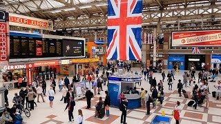 A Walk Through The London Victoria Station London England [upl. by Leuqer22]